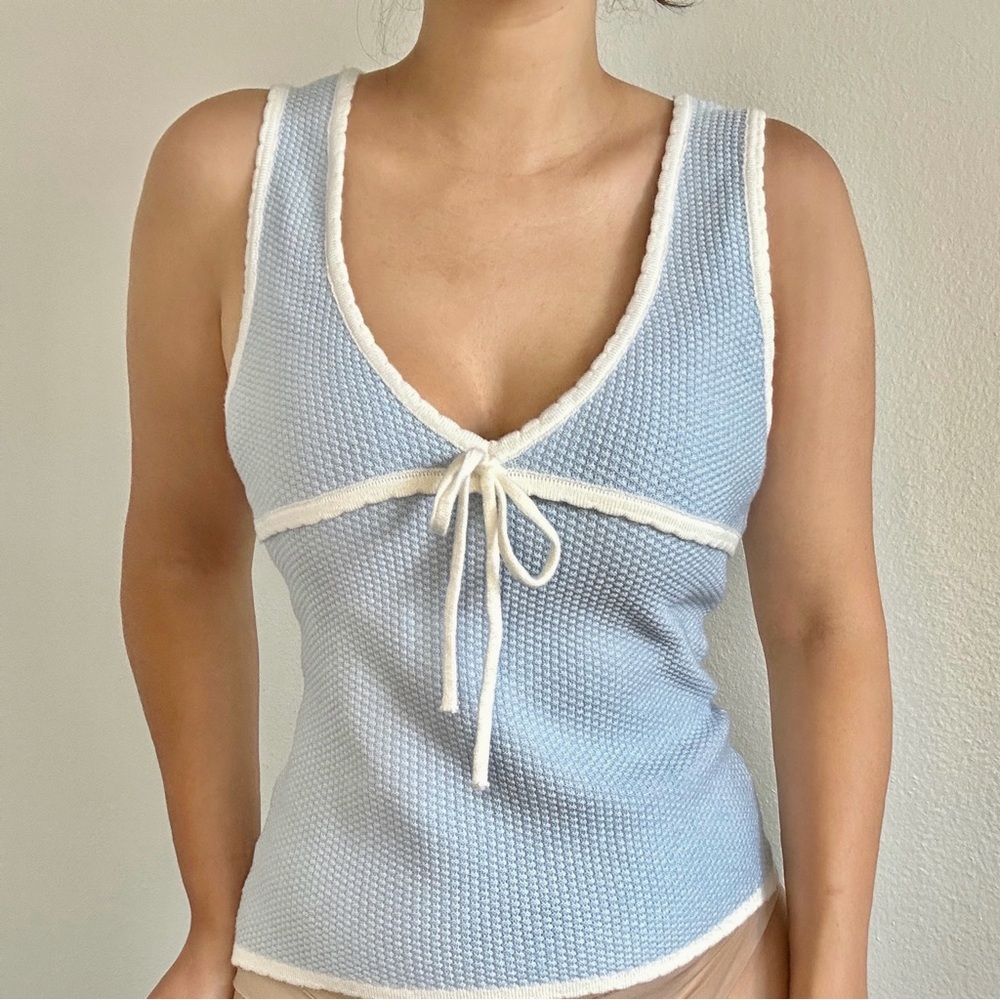 Women's Blue Knit Sleeveless Top